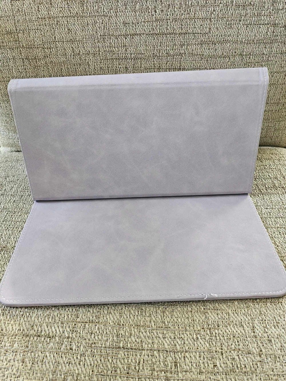 Tablet Folio Case in Light Lavender - Brand Unspecified